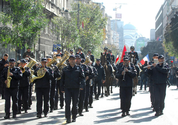 ОКТОБАРСКЕ МАНИФЕСТАЦИЈЕ: О два рата за Дане слободе